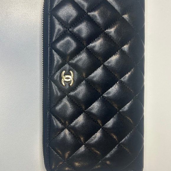 Chanel Lambskin Zip Wallet - Picture 1 of 7